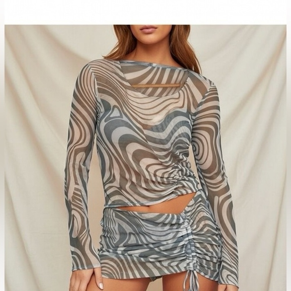 MERAKI Women’s See Through Blouse Cropped Y2K Size Medium